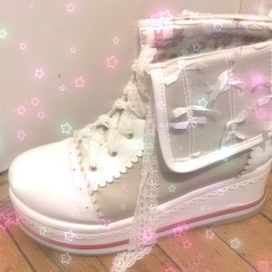 Adorable Lacey Platforms